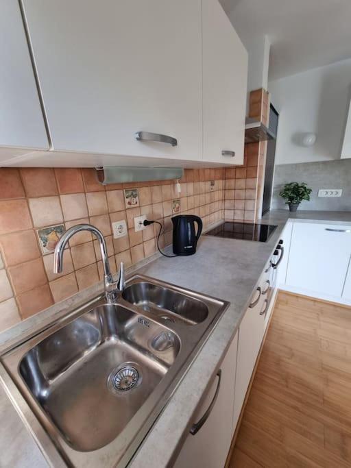 The Rowhouse Apartment Ljubljana - Free Parking Ngoại thất bức ảnh