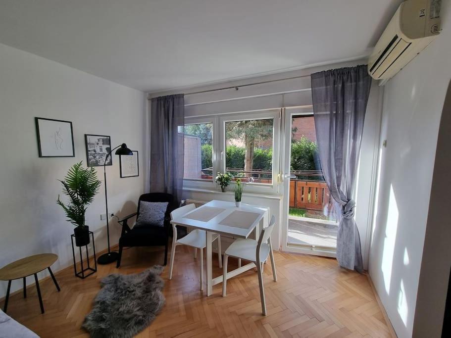 The Rowhouse Apartment Ljubljana - Free Parking Ngoại thất bức ảnh